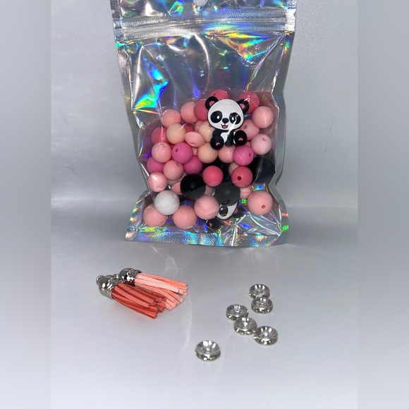 Panda Bead Set for crafting - Black, White, Pink - Picture 5 of 6